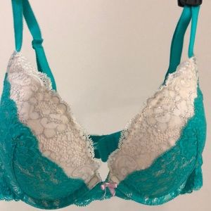 push up bra Victoria’a Secret brand new bra